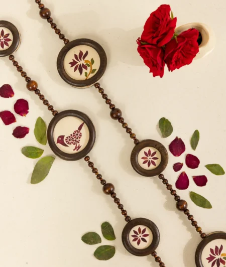 Aangan Chidiya Hanging